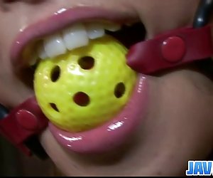Moi rumika se bizarro e fodendo con un xoguete dick